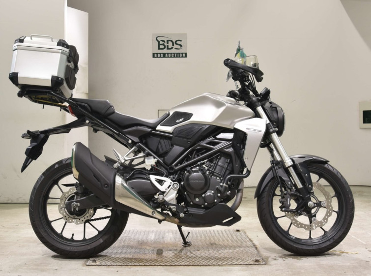 Мотоцикл Honda CB250RA с пробегом 33738 km