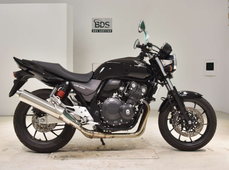 Мотоцикл Honda CB400SFV з пробігом 984 km