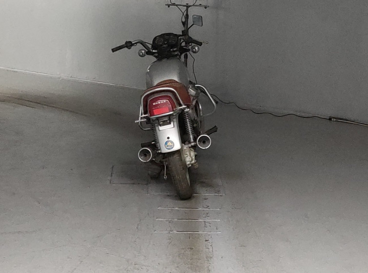 Мотоцикл Honda GL500 з пробігом 14829 km з пробігом 14829 km