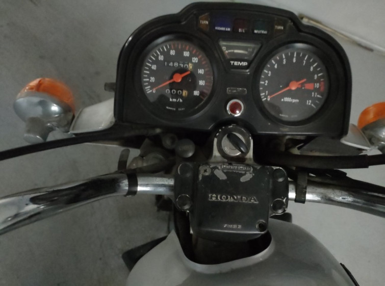 Мотоцикл Honda GL500 з пробігом 14829 km з пробігом 14829 km