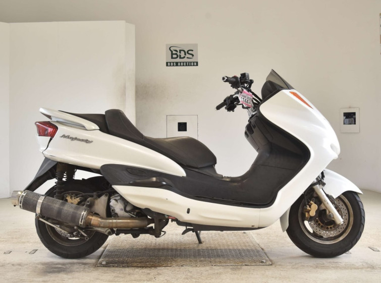 Мотоцикл Yamaha MAJESTY 250C