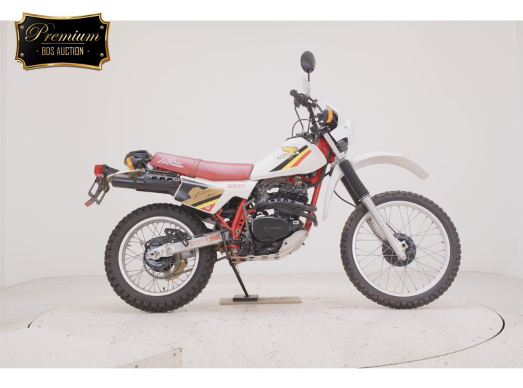 Мотоцикл Honda XL250R з пробігом 25725 km з пробігом 25725 km