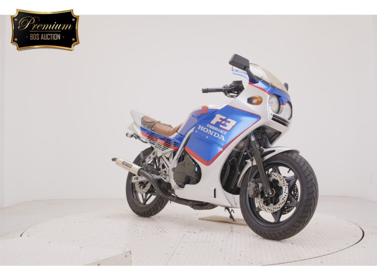 Мотоцикл Honda CBR250R з пробігом 7939 km з пробігом 7939 km