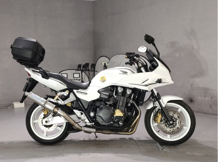 Мотоцикл Honda CB1300SF BOLDOR с пробегом 15180 km