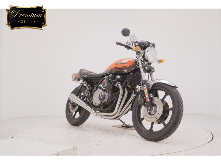 Мотоцикл Kawasaki Z1000 с пробегом 19543 m с пробегом 19543 m