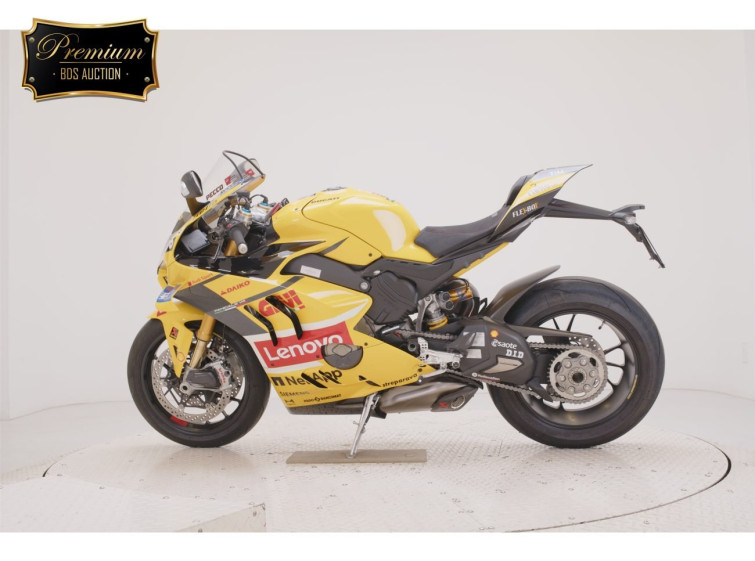 Мотоцикл Ducati PANIGALE V4 с пробегом 700 km с пробегом 700 km