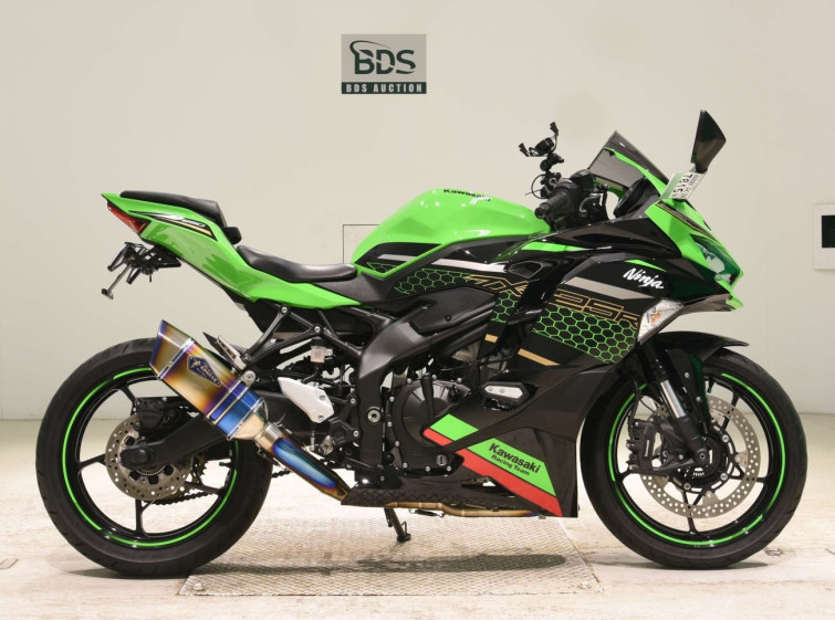 Мотоцикл Kawasaki NINJA ZX-25R с пробегом 6783 km