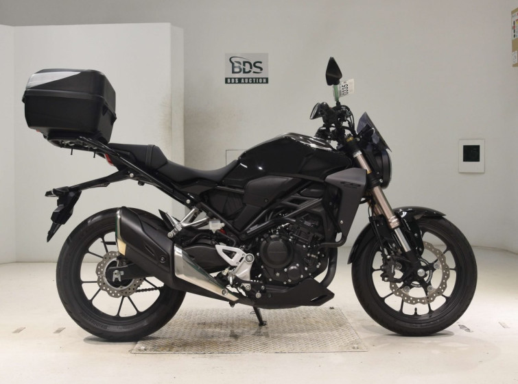 Мотоцикл Honda CB250RA с пробегом 8534 km