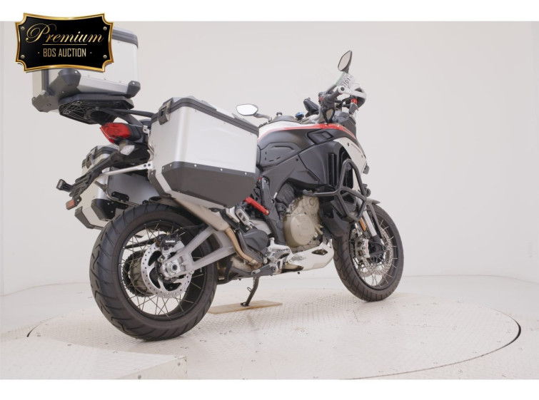 Мотоцикл Ducati MULTISTRADA V4 з пробігом 860 km з пробігом 860 km