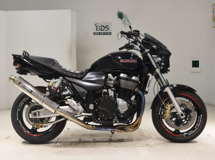 Мотоцикл Suzuki GSX1400 с пробегом 32434 km