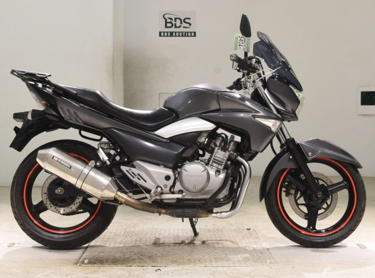 Мотоцикл Suzuki GSR250 з пробігом 39713 km