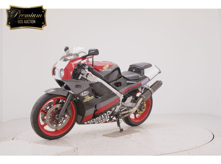 Мотоцикл Honda VFR400R з пробігом 28498 km з пробігом 28498 km