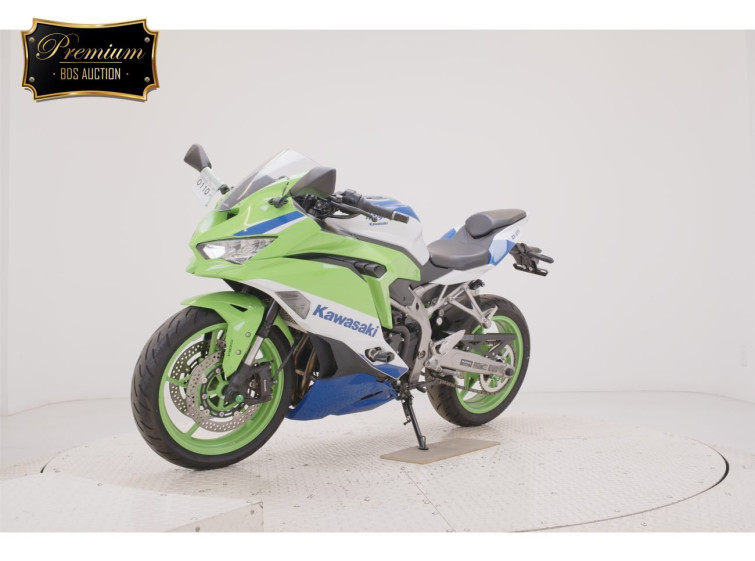 Мотоцикл Kawasaki ZX-4RR с пробегом 1890 km с пробегом 1890 km