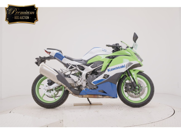 Мотоцикл Kawasaki ZX-4RR с пробегом 1890 km с пробегом 1890 km