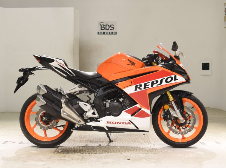 Мотоцикл Honda CBR250RR з пробігом 12325 km