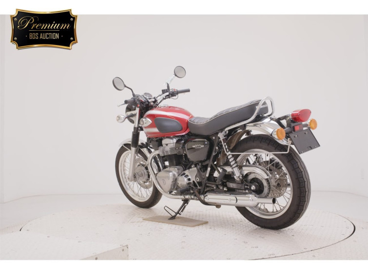 Мотоцикл Kawasaki W800 с пробегом 6598 km с пробегом 6598 km