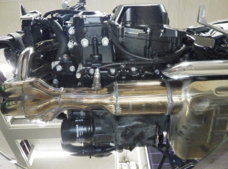 Мотоцикл Kawasaki Z900RS с пробегом 5523 km с пробегом 5523 km