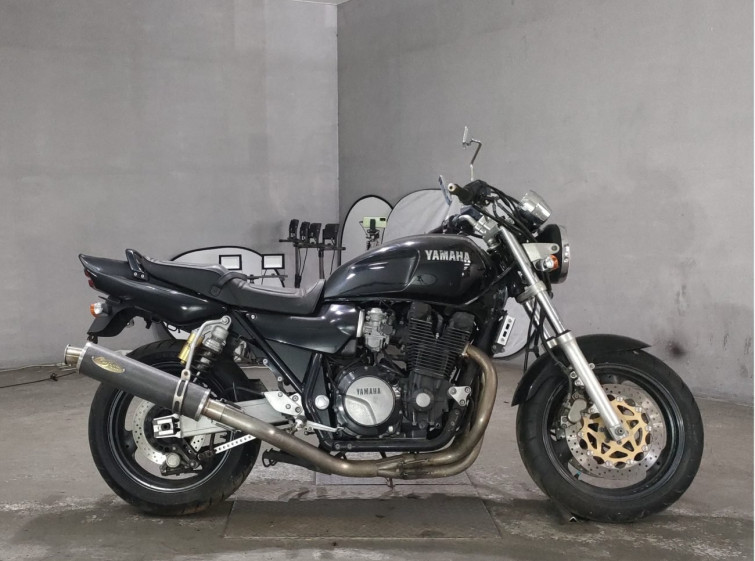 Мотоцикл Yamaha XJR1200 с пробегом 31170 km