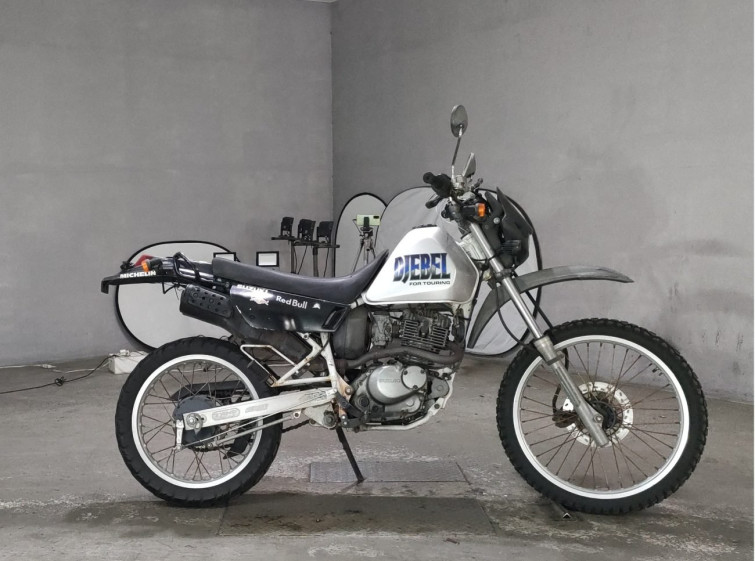 Мотоцикл Suzuki DJEBEL200 з пробігом 31756 km