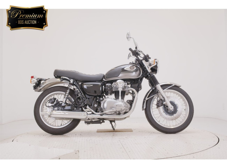 Мотоцикл Kawasaki W800 з пробігом 4116 km з пробігом 4116 km