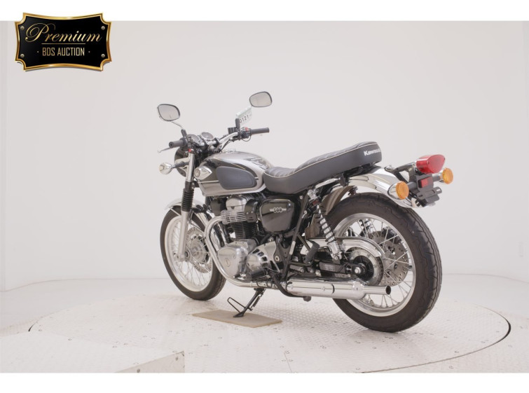 Мотоцикл Kawasaki W800 з пробігом 4116 km з пробігом 4116 km