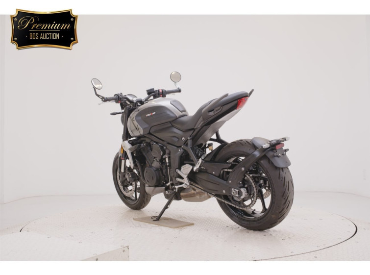 Мотоцикл Triumph TRIDENT660 з пробігом 5282 km з пробігом 5282 km