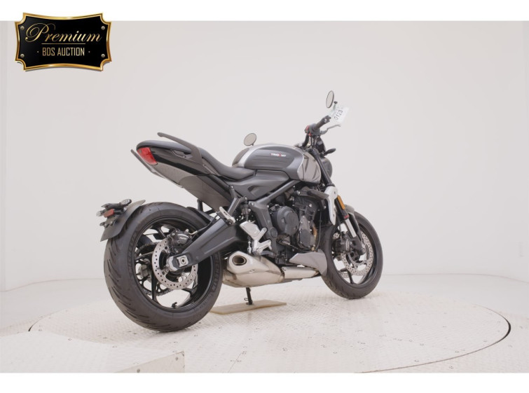 Мотоцикл Triumph TRIDENT660 з пробігом 5282 km з пробігом 5282 km