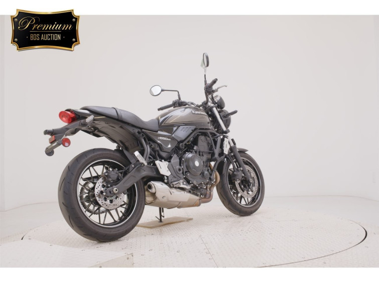 Мотоцикл Kawasaki Z650RS с пробегом 2200 km с пробегом 2200 km