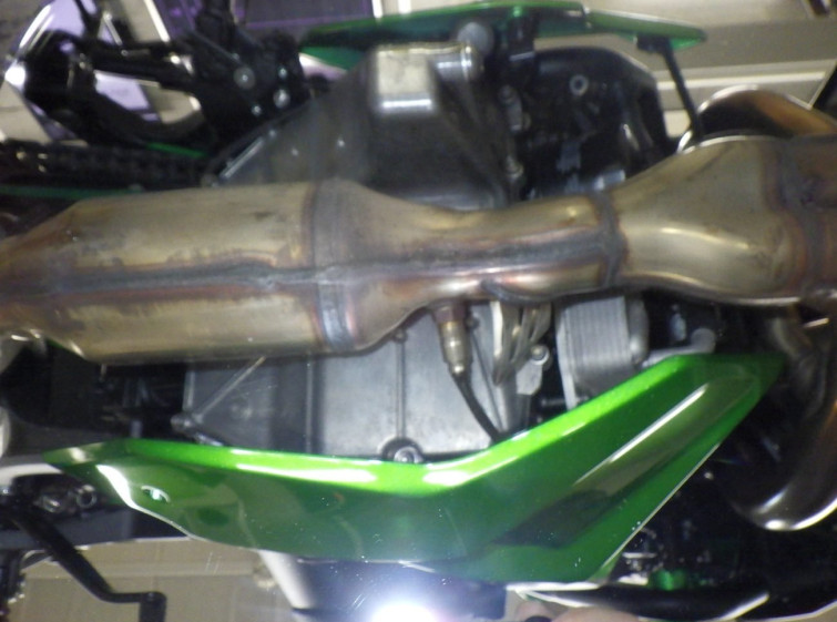 Мотоцикл Kawasaki Z H2 SE с пробегом 6447 km с пробегом 6447 km