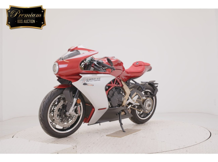 Мотоцикл MV Agusta F3 з пробігом 4620 km з пробігом 4620 km