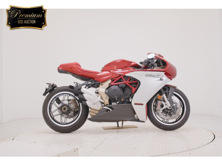 Мотоцикл MV Agusta F3 з пробігом 4620 km з пробігом 4620 km