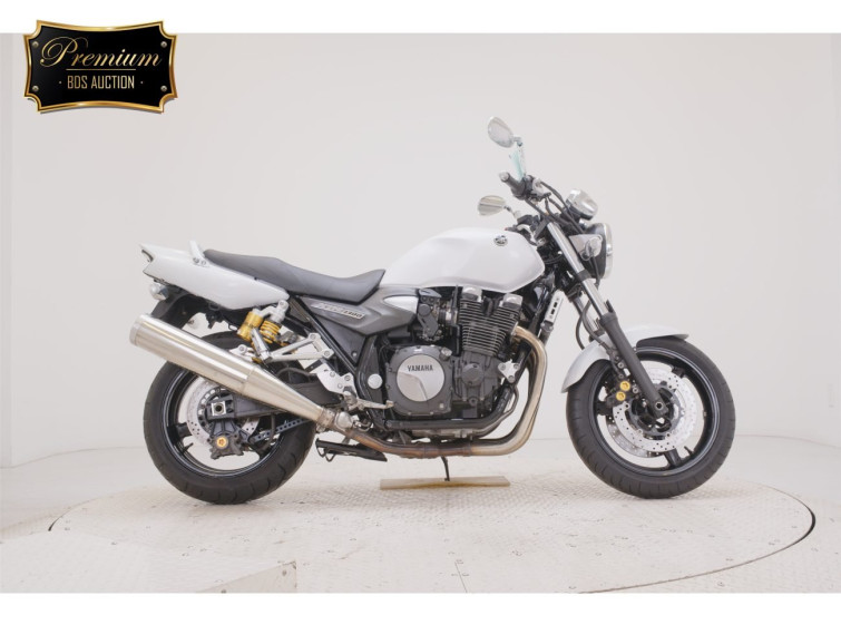 Мотоцикл Yamaha XJR1300 с пробегом 3474 km с пробегом 3474 km