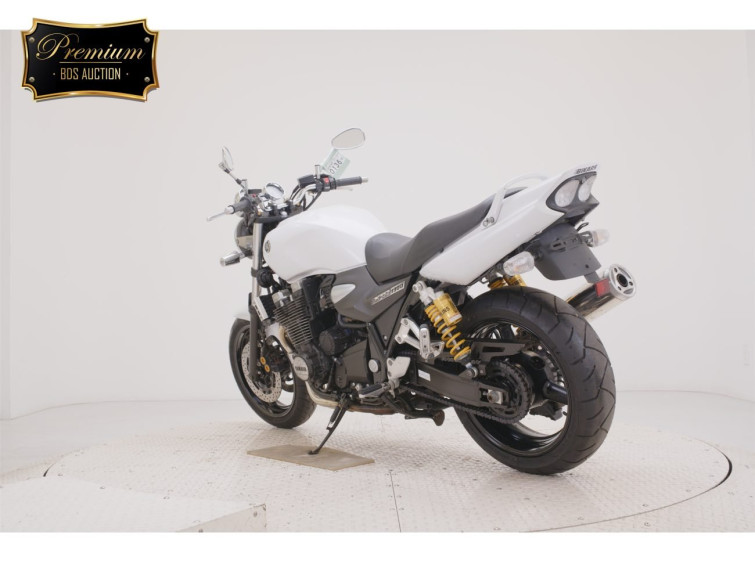 Мотоцикл Yamaha XJR1300 с пробегом 3474 km с пробегом 3474 km