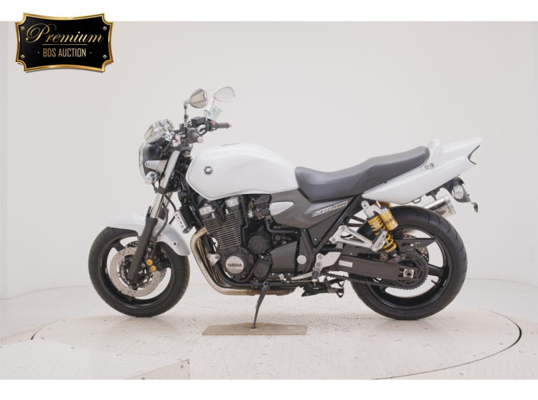 Мотоцикл Yamaha XJR1300 с пробегом 3474 km с пробегом 3474 km