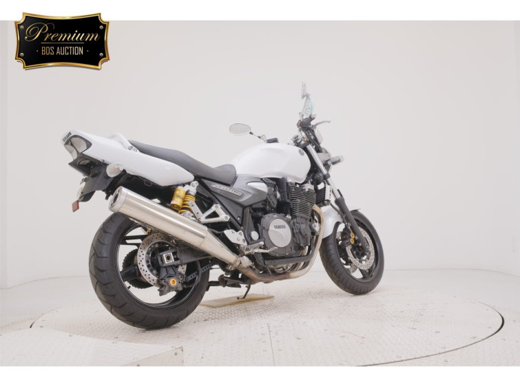 Мотоцикл Yamaha XJR1300 с пробегом 3474 km с пробегом 3474 km
