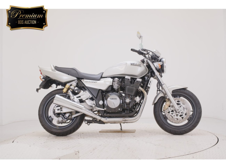 Мотоцикл Yamaha XJR1200 с пробегом 9469 km с пробегом 9469 km