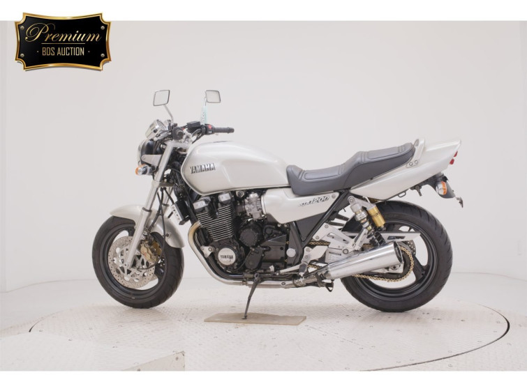 Мотоцикл Yamaha XJR1200 с пробегом 9469 km с пробегом 9469 km