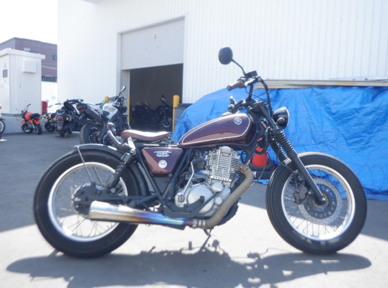 Мотоцикл Yamaha SR400 з пробігом 4713 km