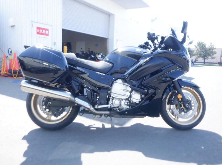 Мотоцикл Yamaha FJR1300 с пробегом 11006 km