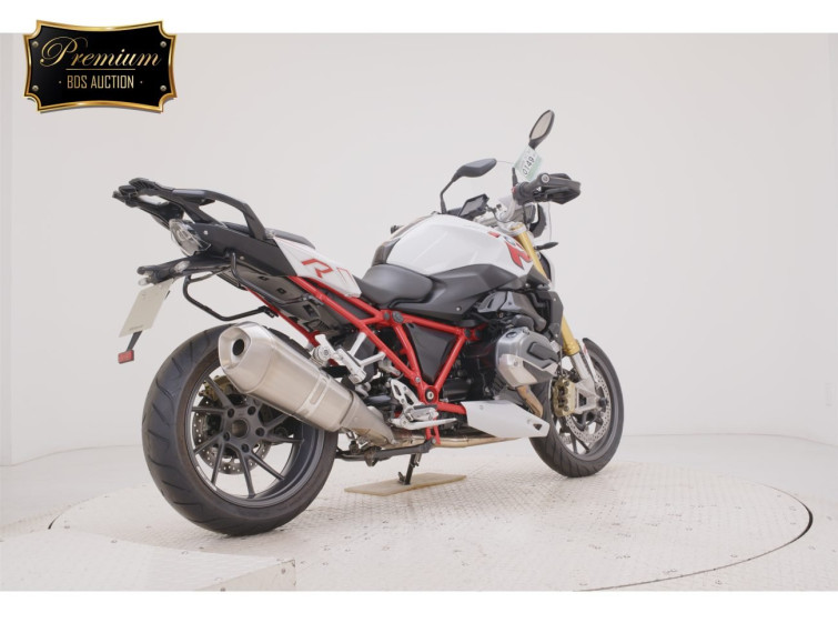 Мотоцикл BMW R1200R с пробегом 18799 km с пробегом 18799 km