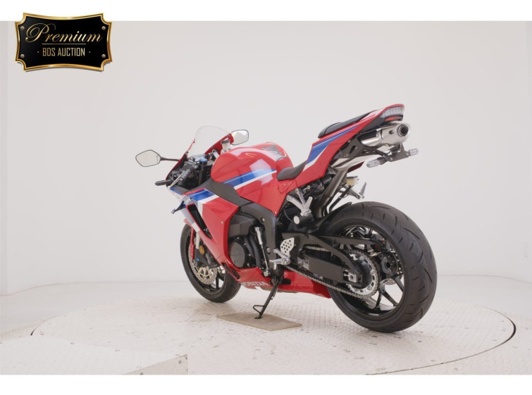 Мотоцикл Honda CBR600RR с пробегом 833 km с пробегом 833 km