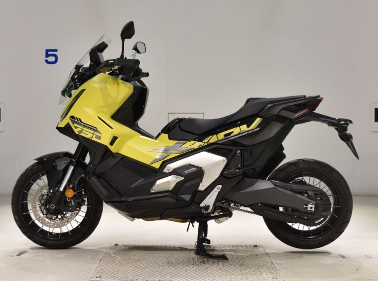 Мотоцикл Honda X-ADV750-2 з пробігом 3289 km з пробігом 3289 km