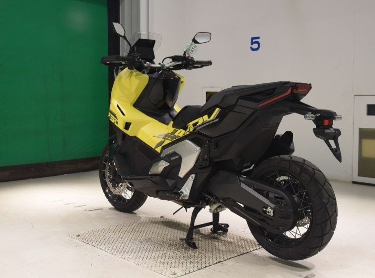 Мотоцикл Honda X-ADV750-2 з пробігом 3289 km з пробігом 3289 km