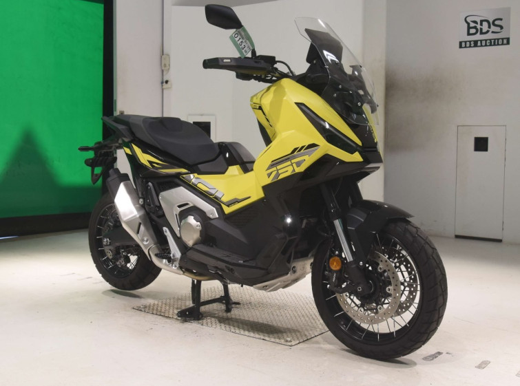 Мотоцикл Honda X-ADV750-2 з пробігом 3289 km з пробігом 3289 km