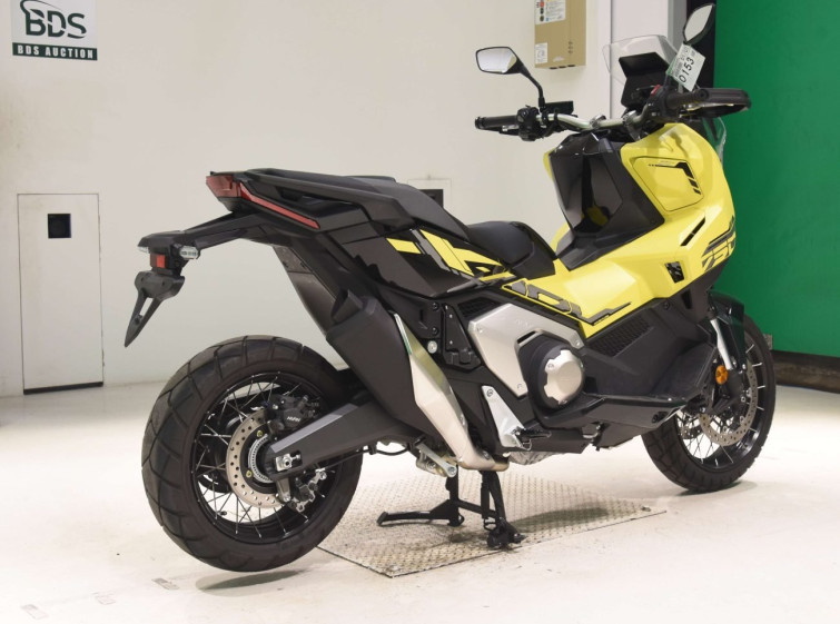 Мотоцикл Honda X-ADV750-2 з пробігом 3289 km з пробігом 3289 km