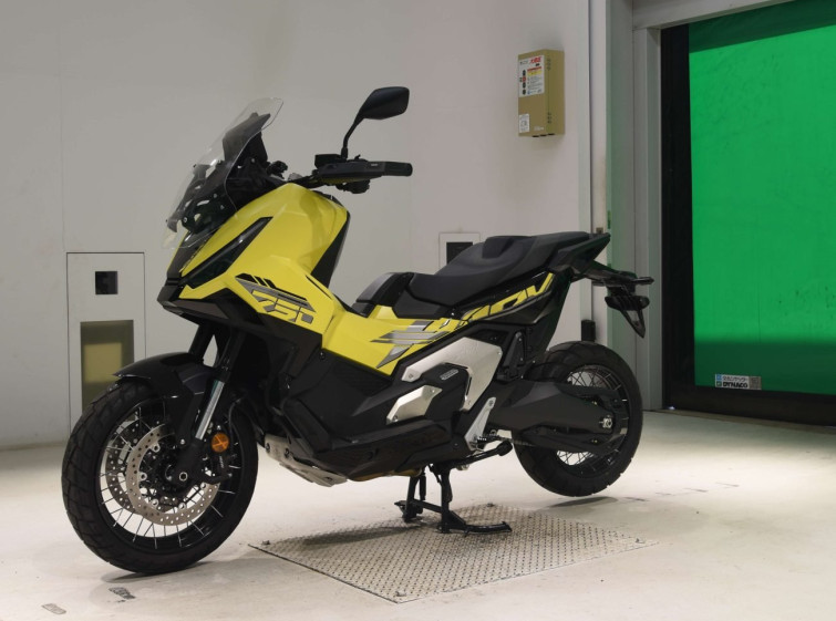 Мотоцикл Honda X-ADV750-2 з пробігом 3289 km з пробігом 3289 km