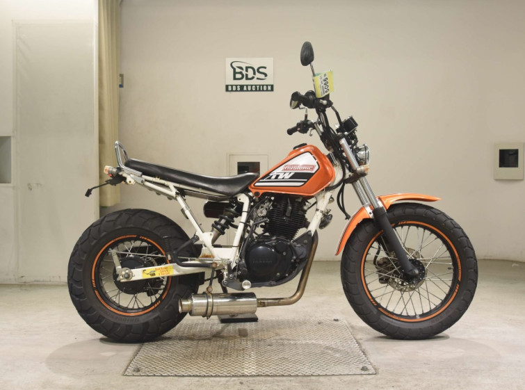 Мотоцикл Yamaha TW225 з пробігом 6523 km