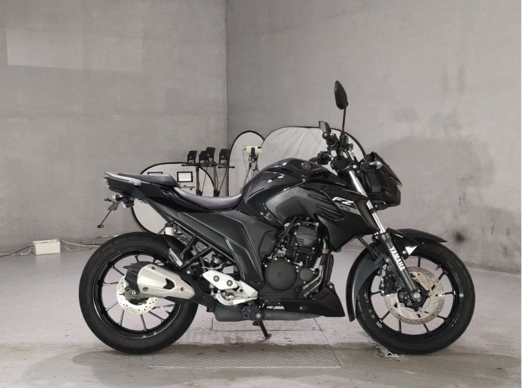 Мотоцикл Yamaha FZ25 з пробігом 34263 km