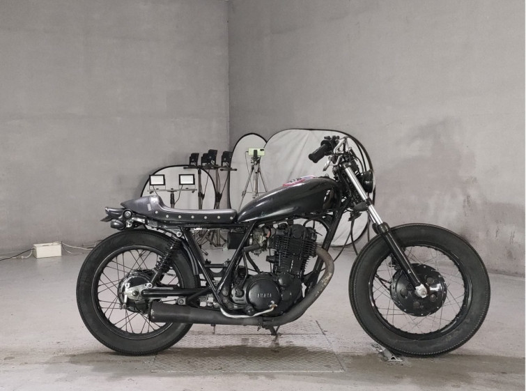 Мотоцикл Yamaha SR400 з пробігом 10189 km