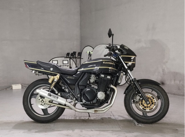 Мотоцикл Kawasaki ZRX400 с пробегом 29736 km